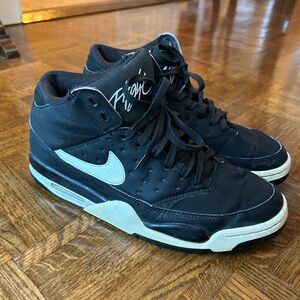 Nike Air flight Men’s size 9 shoe sneakers